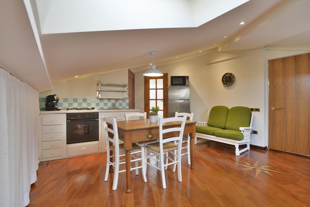 Holiday Alghero Apartment Стая снимка